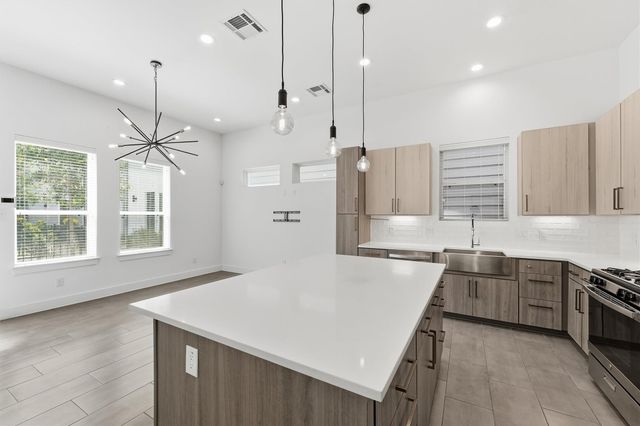 590 Janisch Road, Houston, TX 77018