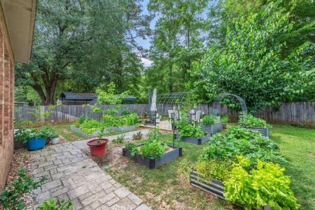 5930 Wind Trace Road, Crestview, FL 32536