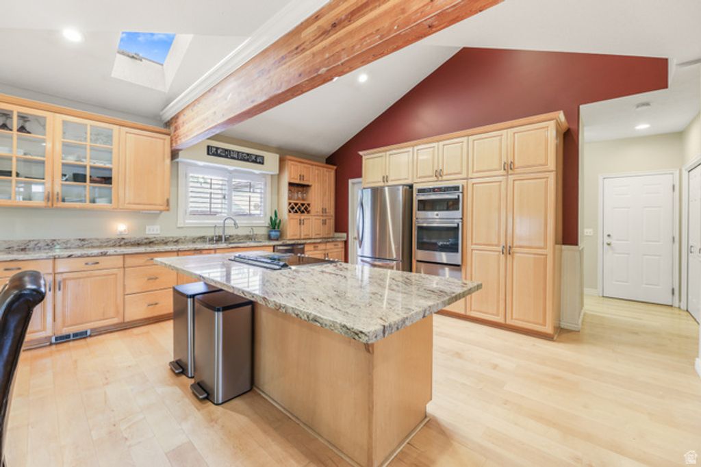Image 16 of property listing at 1436 E VINE ST, Murray, UT 84121
