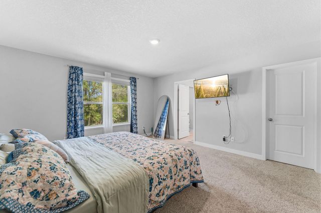 6670 Pine Arbor Boulevard S, Cottage Grove, MN 55016