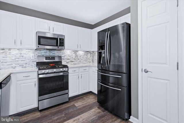 51 DASHER AVE, Bear, DE 19701