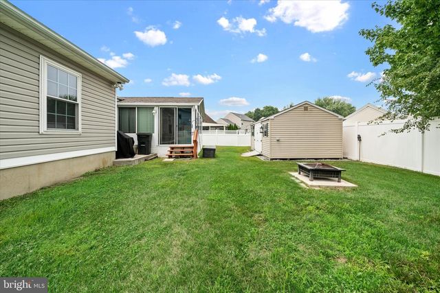 51 DASHER AVE, Bear, DE 19701