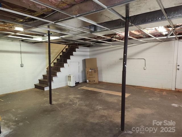 432 Virginia Avenue, Statesville, NC 28677