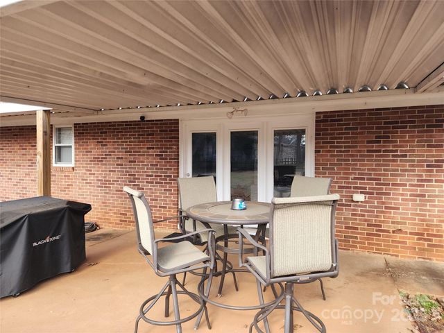 432 Virginia Avenue, Statesville, NC 28677