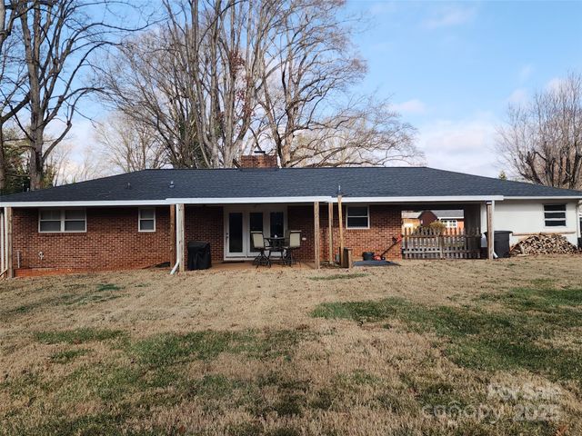 432 Virginia Avenue, Statesville, NC 28677