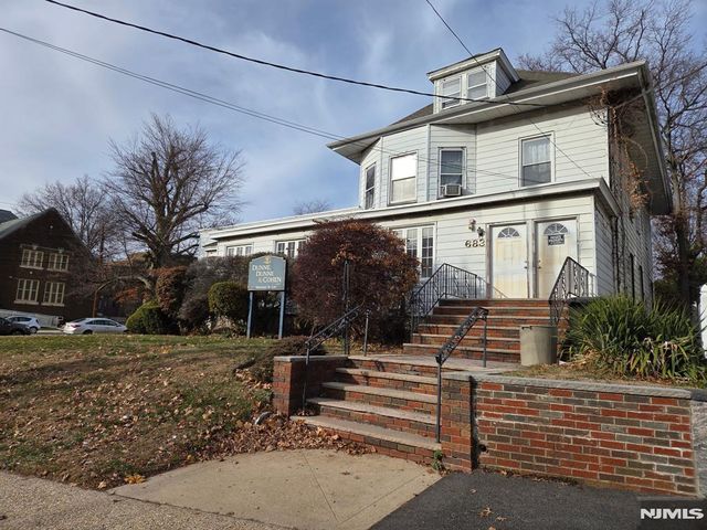 683 Kearny Avenue, Kearny, NJ 07032