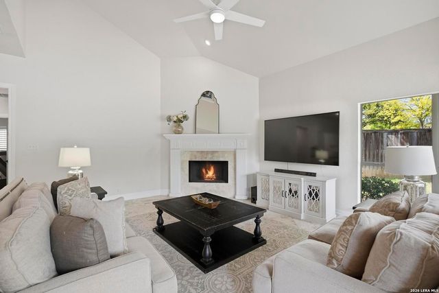 19222 Autumn Gdn, San Antonio, TX 78258