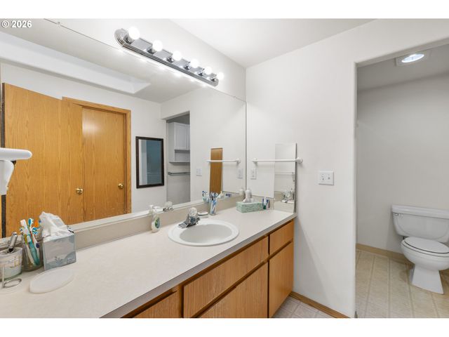 607 Se 5TH St, Battle Ground, WA 98604