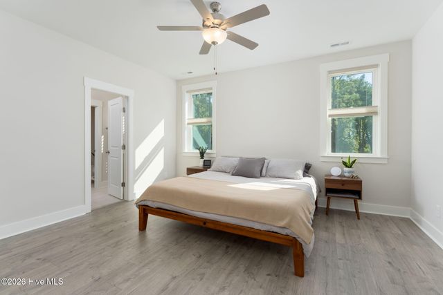 46 N Radiance Way, Hampstead, NC 28443