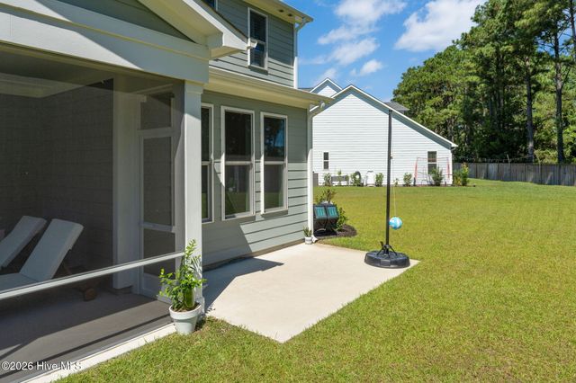 46 N Radiance Way, Hampstead, NC 28443