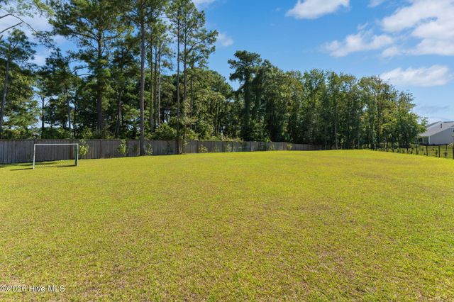 46 N Radiance Way, Hampstead, NC 28443