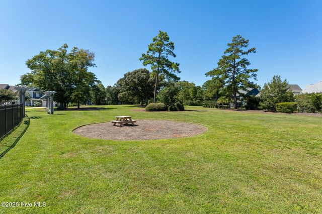 46 N Radiance Way, Hampstead, NC 28443