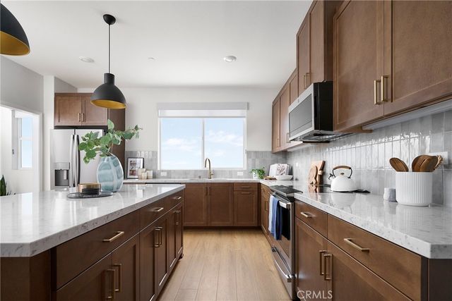 4721 South Reprise Paseo, Ontario, CA 91761