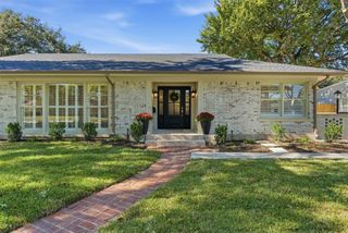309 Eastwood Avenue, Fort Worth, TX 76107