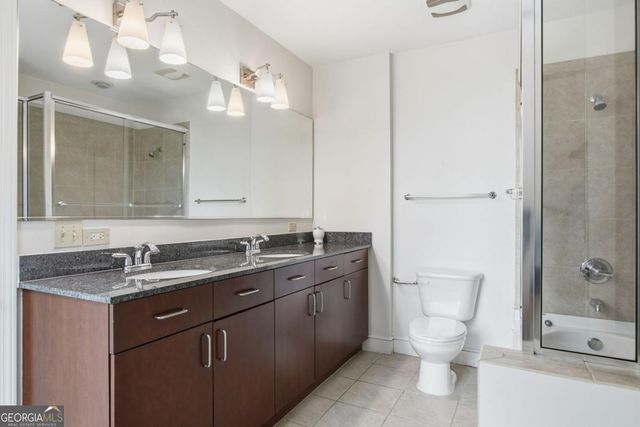 44 Peachtree Place NE 424, Atlanta, GA 30309