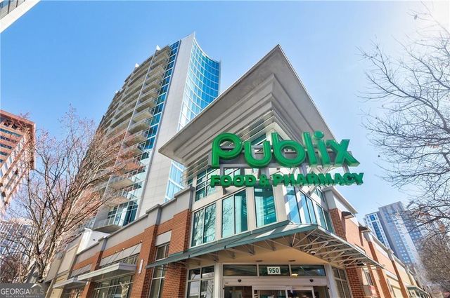 44 Peachtree Place NE 424, Atlanta, GA 30309