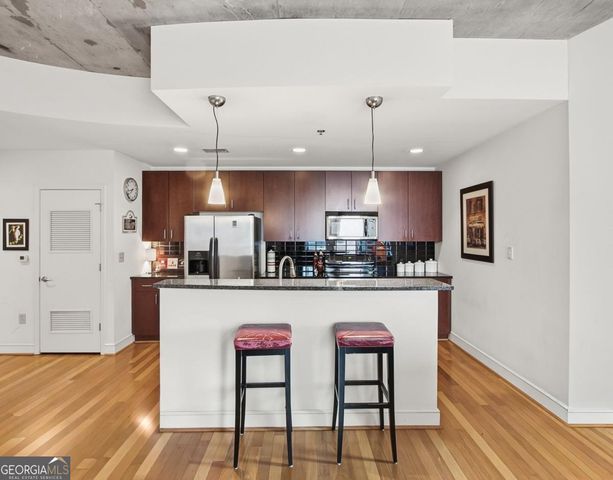 44 Peachtree Place NE 424, Atlanta, GA 30309