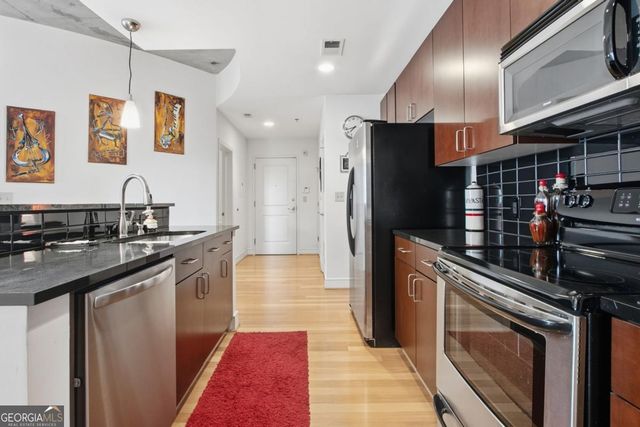 44 Peachtree Place NE 424, Atlanta, GA 30309