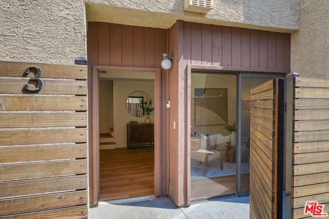 1655 Greenfield Avenue 3, Los Angeles, CA 90025