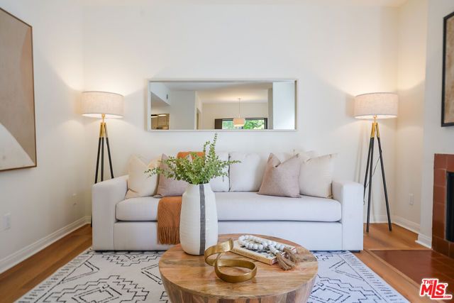 1655 Greenfield Avenue 3, Los Angeles, CA 90025
