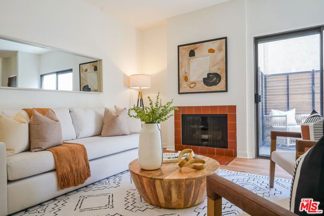 1655 Greenfield Avenue 3, Los Angeles, CA 90025