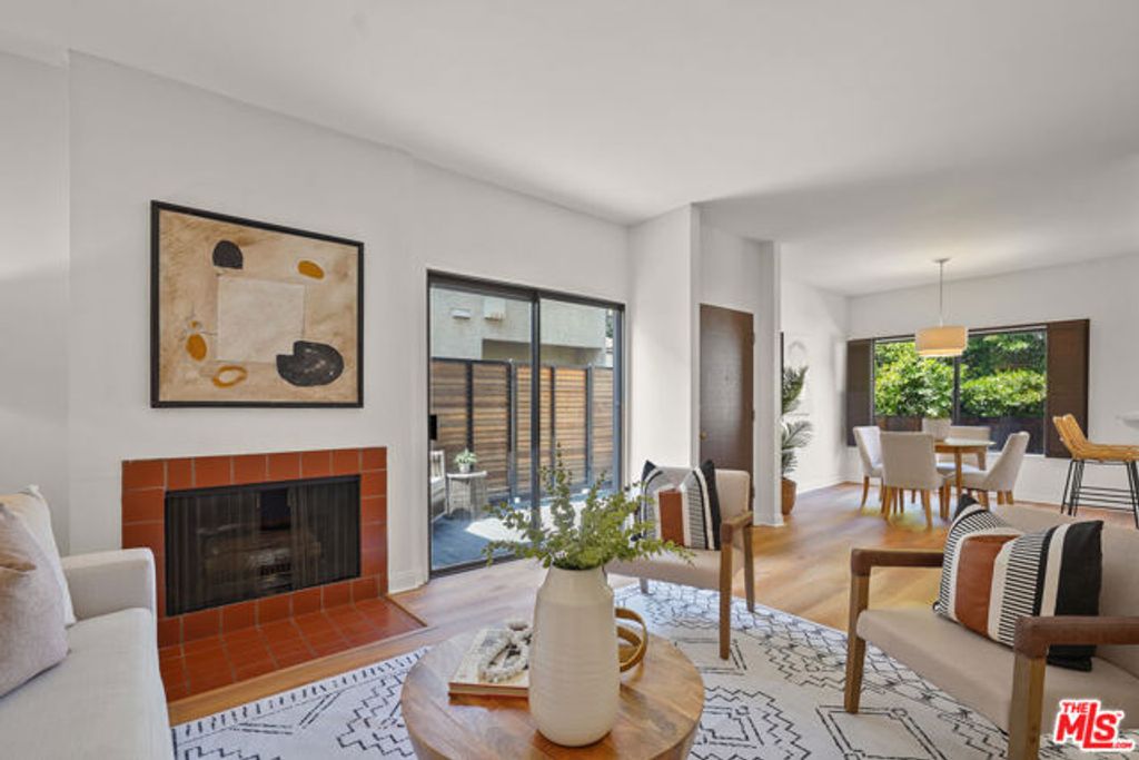 1655 Greenfield Avenue 3, Los Angeles, CA 90025