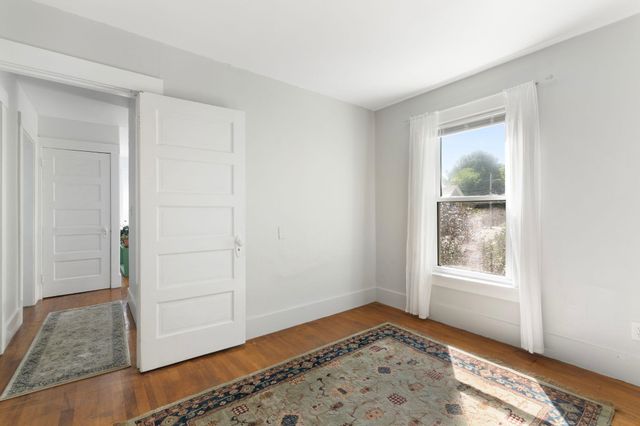 19 Blakeslee Street, Brattleboro, VT 05301