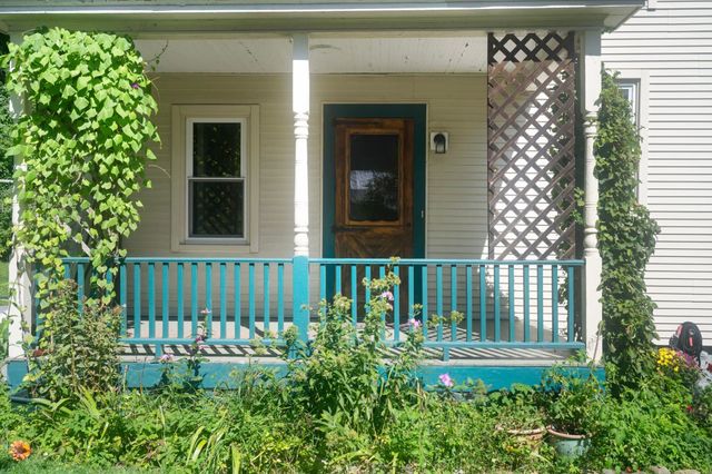 19 Blakeslee Street, Brattleboro, VT 05301