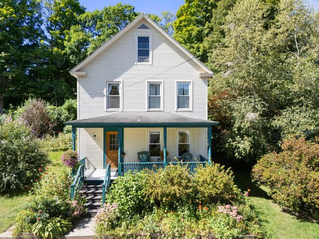 19 Blakeslee Street, Brattleboro, VT 05301