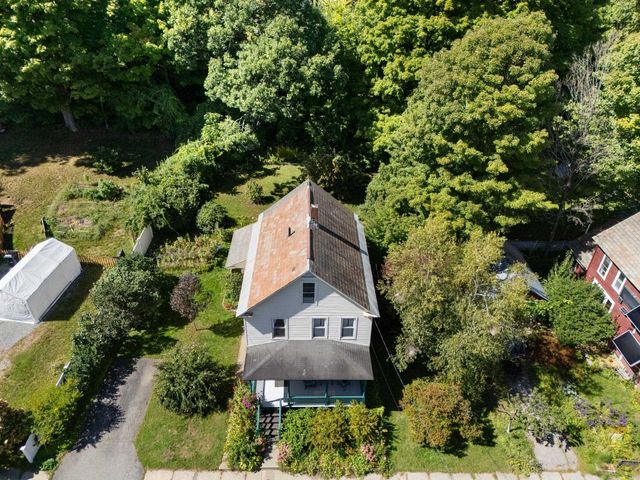 19 Blakeslee Street, Brattleboro, VT 05301