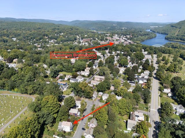 19 Blakeslee Street, Brattleboro, VT 05301