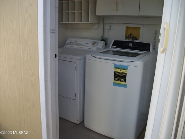 532 W Simmons Road, Tucson, AZ 85705