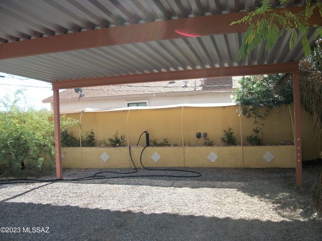 532 W Simmons Road, Tucson, AZ 85705