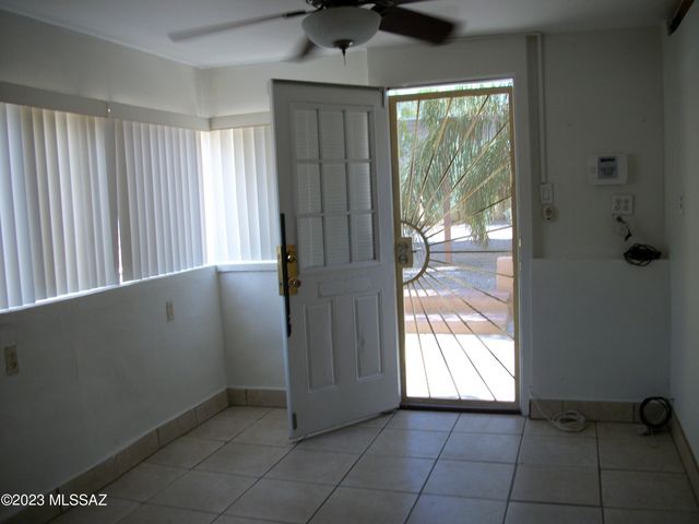 532 W Simmons Road, Tucson, AZ 85705