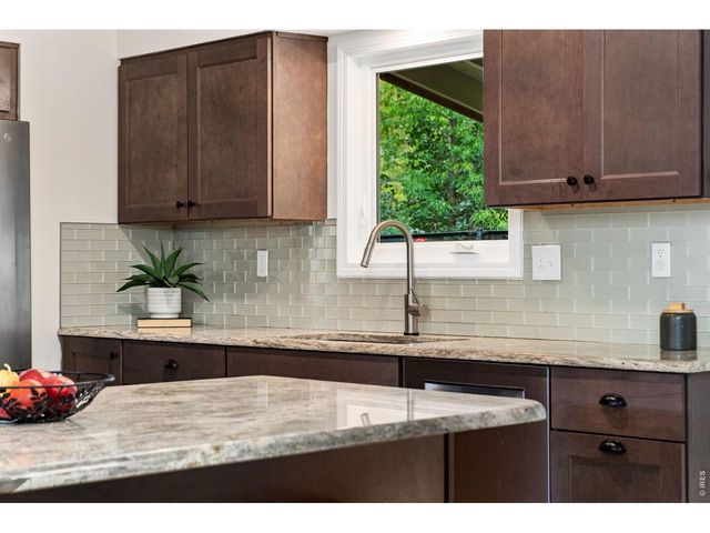 2072 Huntington Cir, Fort Collins, CO 80526