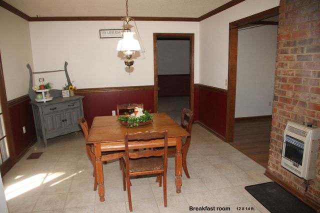 2544 Barwood Dr, Greenbrier, TN 37073