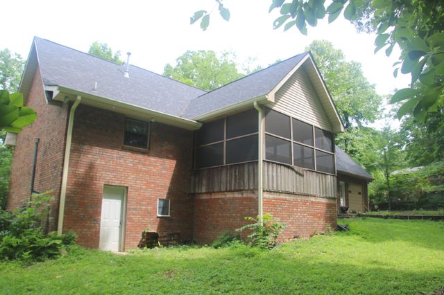 2544 Barwood Dr, Greenbrier, TN 37073