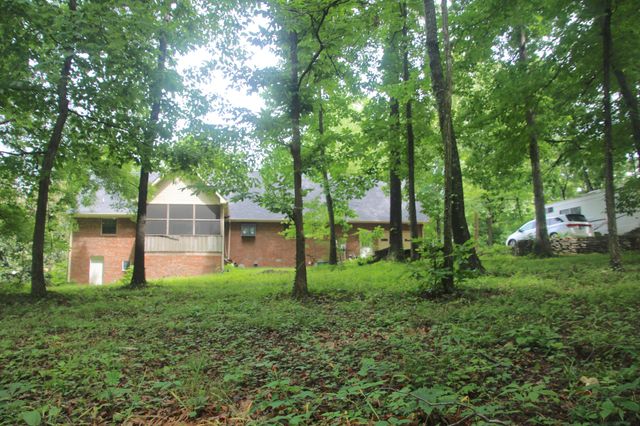 2544 Barwood Dr, Greenbrier, TN 37073