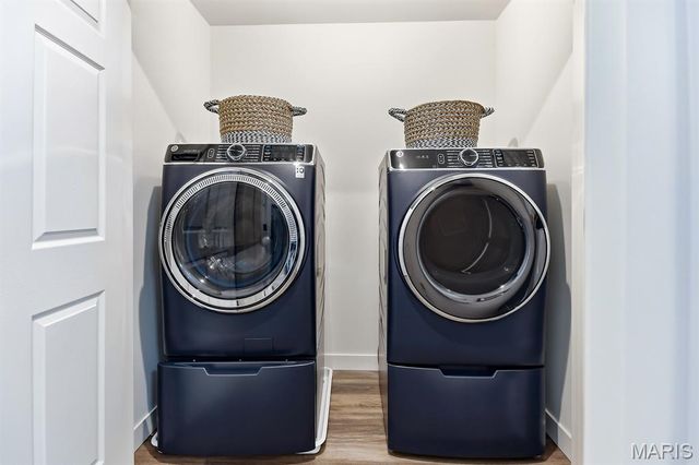 16503 Honey Locust Drive, Chesterfield, MO 63005