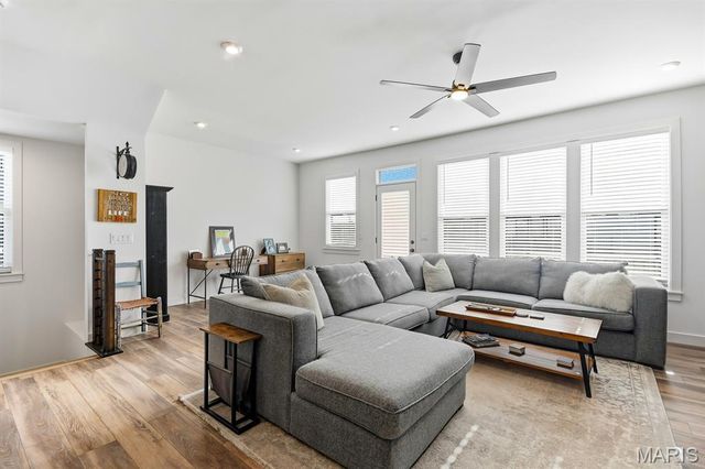 16503 Honey Locust Drive, Chesterfield, MO 63005