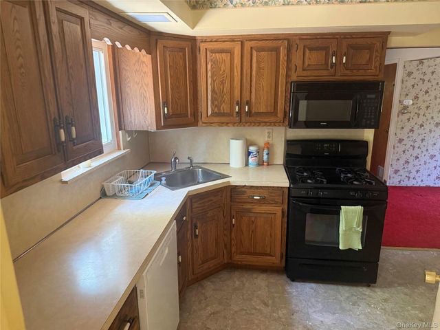 18 Greene Road, Spring Valley, NY 10977