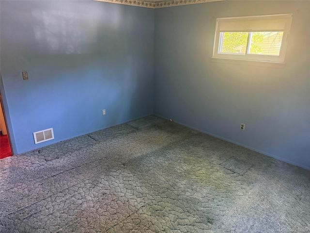 18 Greene Road, Spring Valley, NY 10977