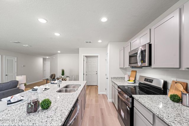 9221 8TH Avenue, Jacksonville, FL 32208