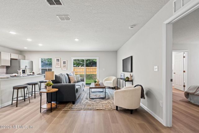 9221 8TH Avenue, Jacksonville, FL 32208