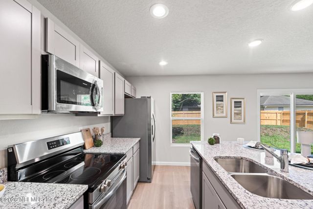 9221 8TH Avenue, Jacksonville, FL 32208