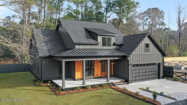 511 Friends Road SE, Leland, NC 28451