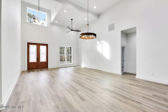 511 Friends Road SE, Leland, NC 28451