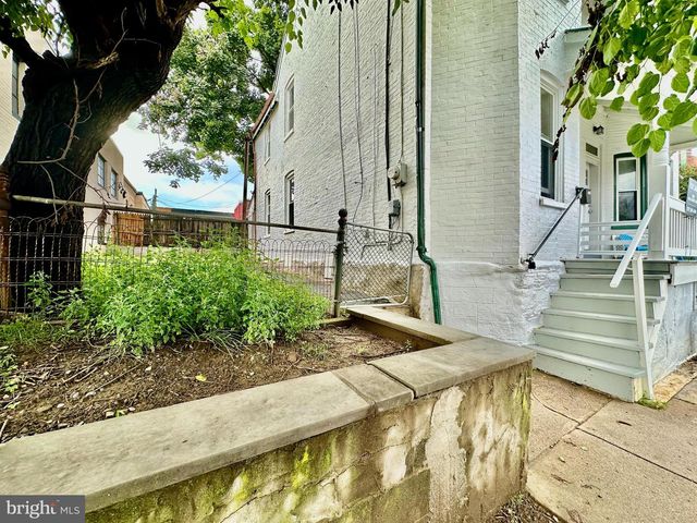706 E WALNUT ST, Lancaster, PA 17602