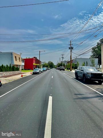 706 E WALNUT ST, Lancaster, PA 17602