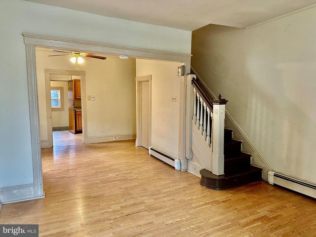 706 E WALNUT ST, Lancaster, PA 17602